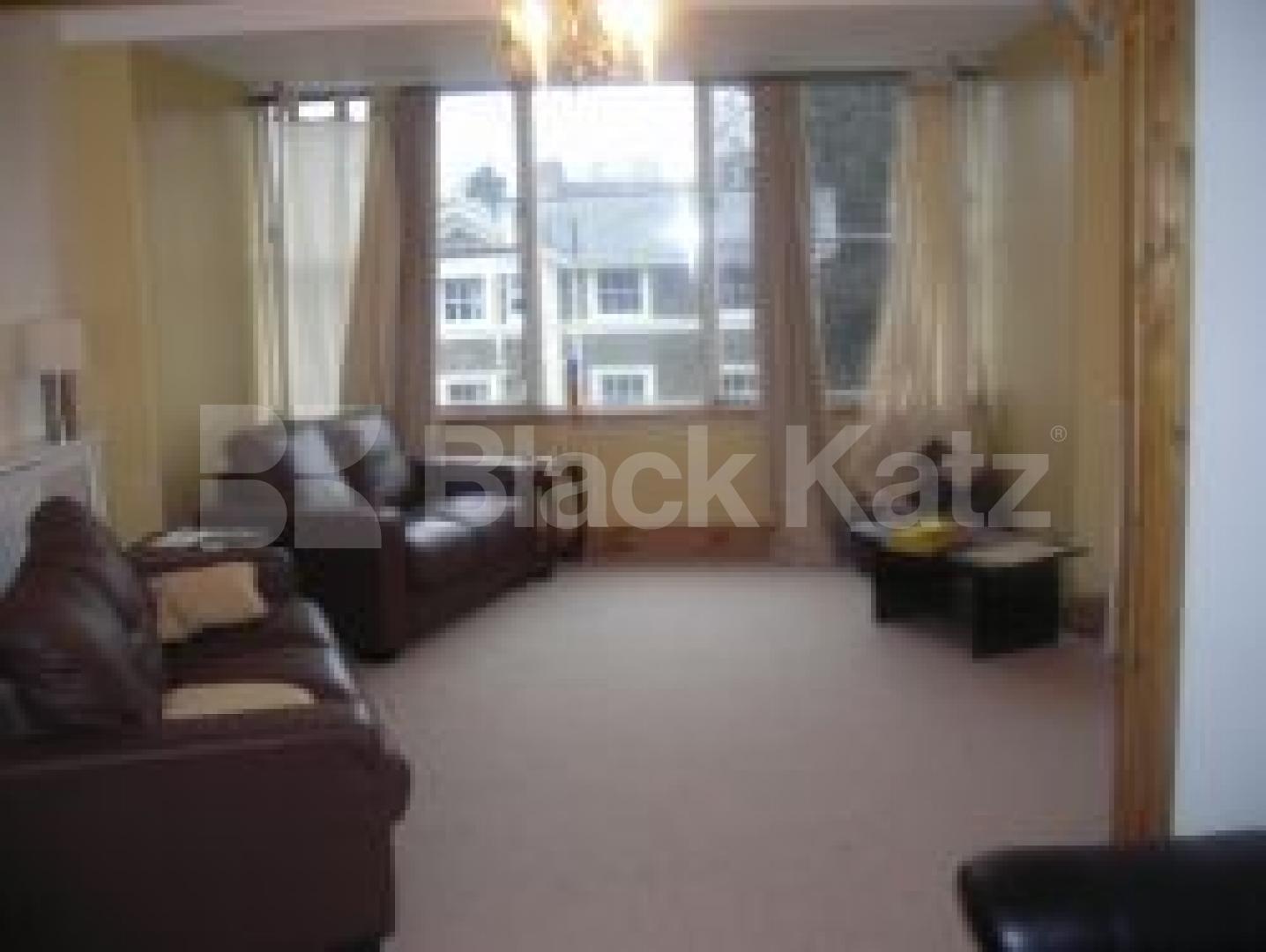 			VIEWINGS ESSENTIAL, 3 Bedroom, 1 bath, 1 reception Apartment			 Gloucester Avenue, CAMDEN NW1